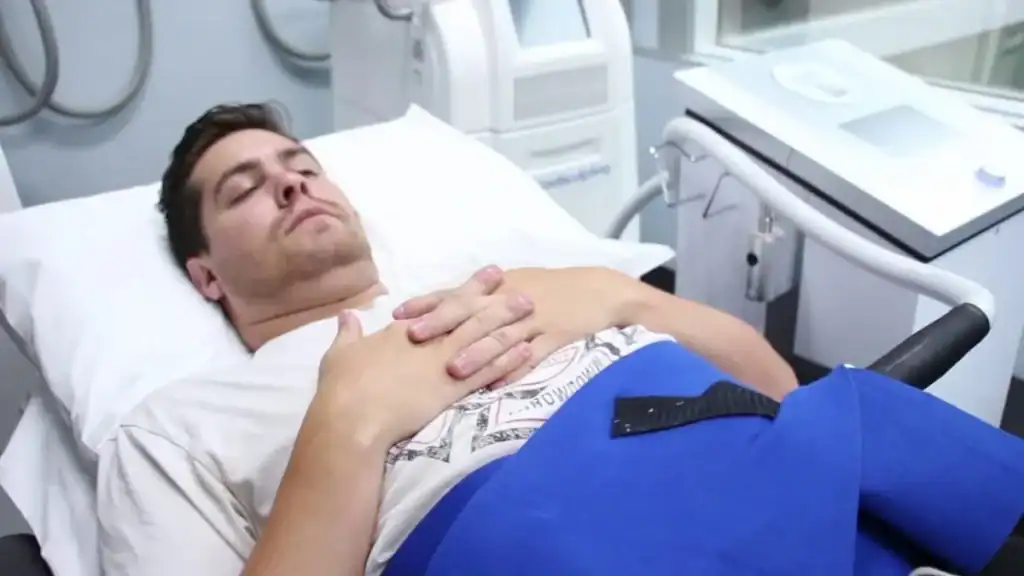 Transforming Bodies: Celebrity Success Stories and the Truth Behind Body Contouring 2 Image of male having body contouring Bognor Regis treatment